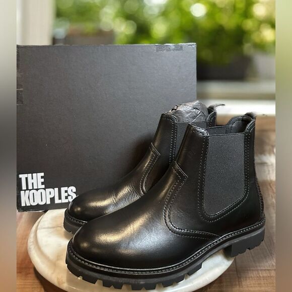 NEW The KOOPLES $495 SMOOTH LEATHER CHELSEA BOOTS Size EU 42 - Picture 2 of 16